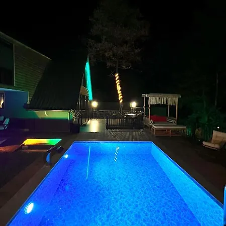 Istanbuldere ספנג'ה